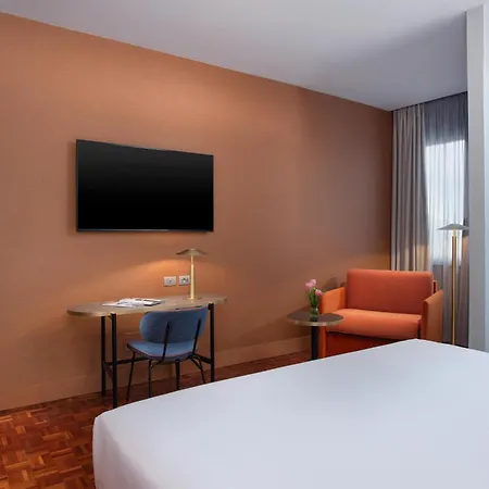 Nh Hotel Florença